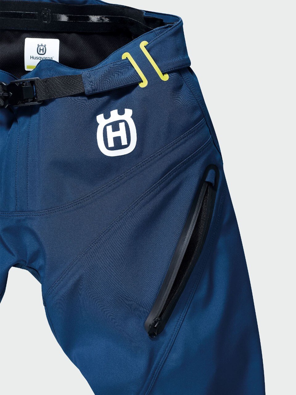 Husqvarna presenta la nuova collezione di abbigliamento off-road